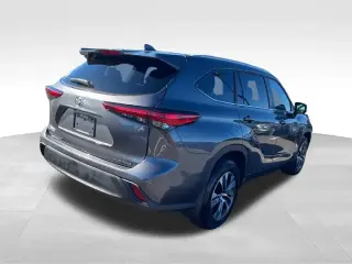 Toyota Highlander 2023 AWD L 4 SUV