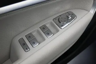Genesis G70 2024 3.3T Sport Advanced 4dr Sedán