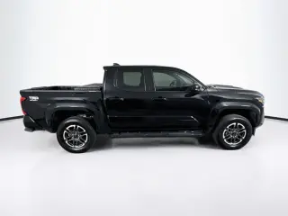 Toyota Tacoma 2024 4x4 SR5 4dr Double Cab 5.0 ft SB