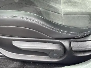 Hundai ELANTRA N 2025 4dr Sedan 6M