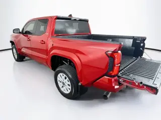 Toyota Tacoma 2026 4x2 SR5 4dr Double Cab 6.1 ft LB