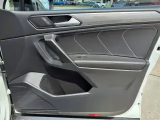 Volkswagen Tiguan 2023 SE R-Line Black 4dr SUV