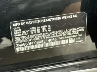 BMW 3 Series 2024 330i Sedán 4 puertas