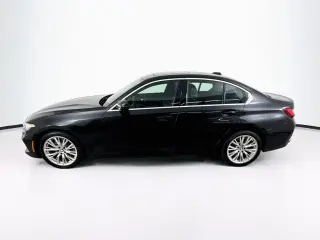 BMW 3 Series 2024 330i Sedán 4 puertas