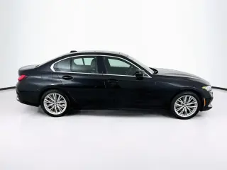 BMW 3 Series 2024 330i Sedán 4 puertas
