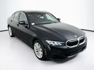 BMW 3 Series 2024 330i Sedán 4 puertas