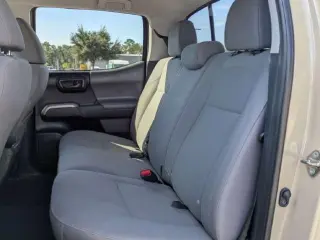 Toyota Tacoma 2019 4x2 TRD Off-Road 4dr Double Cab 5.0 ft SB