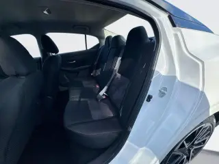 Nissan Sentra 2025 SR 4dr Sedán