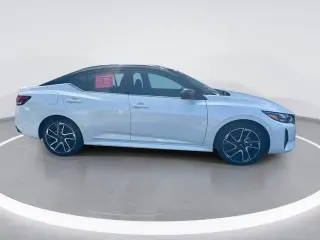 Nissan Sentra 2025 SR 4dr Sedán