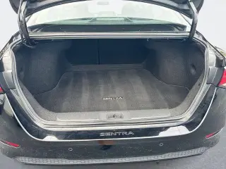 Nissan Sentra 2024 SV 4dr Sedán