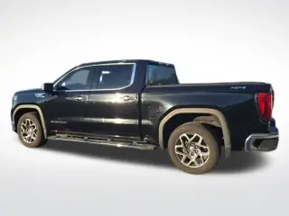 GMC Sierra 1500 2023 4x4 SLT 4dr Crew Cab 5.8 ft. SB