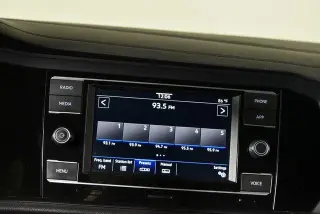 Volkswagen Jetta 2023 Deportivo 4dr Sedán 8A