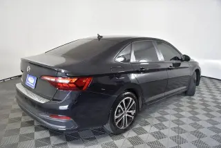 Volkswagen Jetta 2023 Deportivo 4dr Sedán 8A