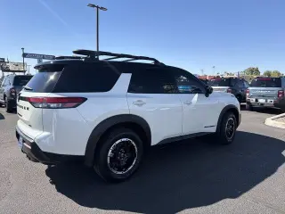 Nissan Pathfinder 2023 AWD Rock Creek 4dr SUV