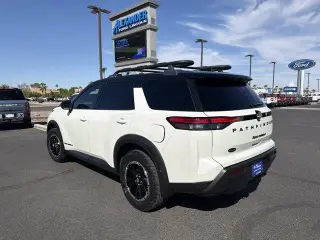 Nissan Pathfinder 2023 AWD Rock Creek 4dr SUV