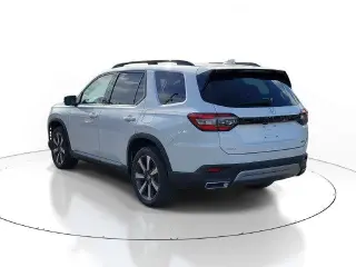 Honda Pilot 2024 AWD Touring 4dr SUV