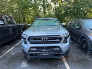 Toyota Tacoma 2024 4x4 SR5 4dr Double Cab 6.1 ft LB