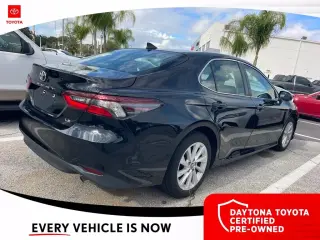 Toyota Camry 2024 LE 4dr Sedán
