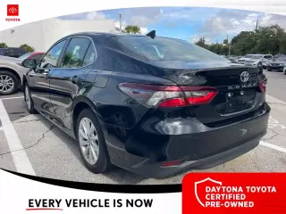 Toyota Camry 2024 LE 4dr Sedán