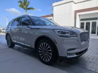 Lincoln Aviator 2023 Reserve 4dr SUV
