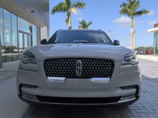 Lincoln Aviator 2023 Reserve 4dr SUV