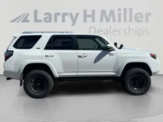 Toyota 4Runner 2018 4x4 SR5 Premium 4dr SUV