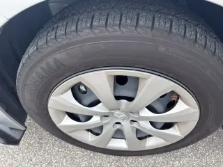 Toyota Corolla Híbrido 2025 SE 4dr Sedán