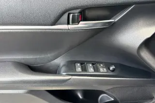 Toyota Camry 2020 SE 4dr Sedán