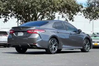 Toyota Camry 2020 SE 4dr Sedán