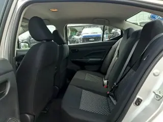 Nissan Versa 2023 S 4 puertas Sedán CVT