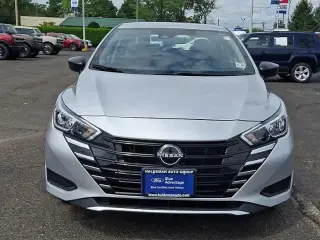 Nissan Versa 2023 S 4 puertas Sedán CVT