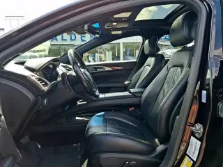Lincoln MKZ 2019 AWD Reserve II 4dr Sedán