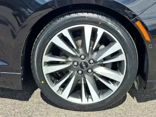Lincoln MKZ 2019 AWD Reserve II 4dr Sedán