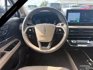 Lincoln Corsair 2023 AWD Reserve 4dr SUV