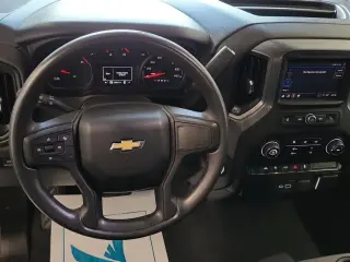 Chevrolet Silverado 1500 2023 4x4 Custom 4dr Crew Cab 5.8 ft. SB