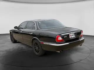 Jaguar XJ-Series 2004 XJ8 4dr Sedan