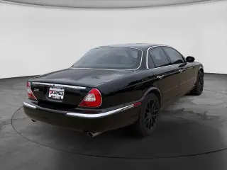 Jaguar XJ-Series 2004 XJ8 4dr Sedan