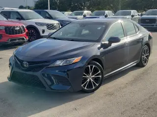 Toyota Camry 2020 SE 4dr Sedán