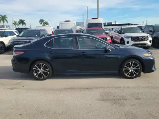 Toyota Camry 2020 SE 4dr Sedán