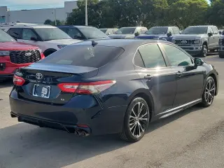 Toyota Camry 2020 SE 4dr Sedán