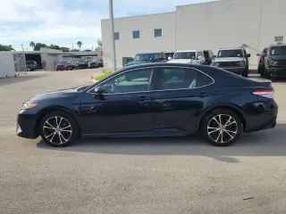 Toyota Camry 2020 SE 4dr Sedán