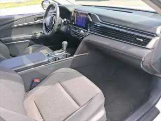 Toyota Camry 2025 LE 4dr Sedán