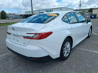Toyota Camry 2025 LE 4dr Sedán