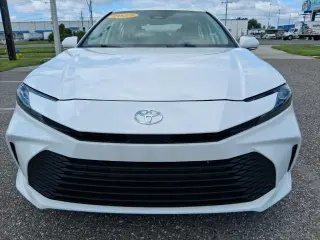 Toyota Camry 2025 LE 4dr Sedán