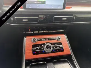 Lincoln Aviator 2023 AWD Reserve 4dr SUV