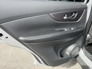 Nissan Rogue 2015 AWD SV 4dr Crossover