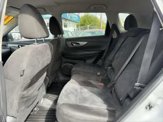 Nissan Rogue 2015 AWD SV 4dr Crossover