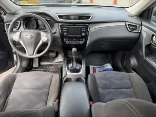 Nissan Rogue 2015 AWD SV 4dr Crossover