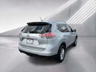 Nissan Rogue 2015 AWD SV 4dr Crossover