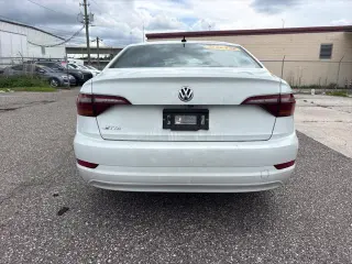 Volkswagen Jetta 2019 S 4dr Sedán 8A